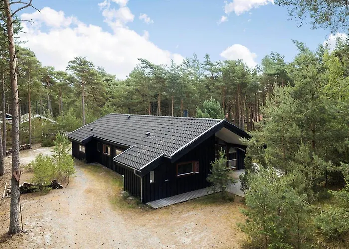 2706 - Harevej 11 * Neksø